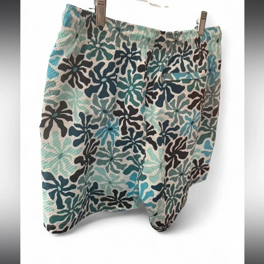 Primark Men’s Blue Retro Floral Swim Shorts / Trunks Small